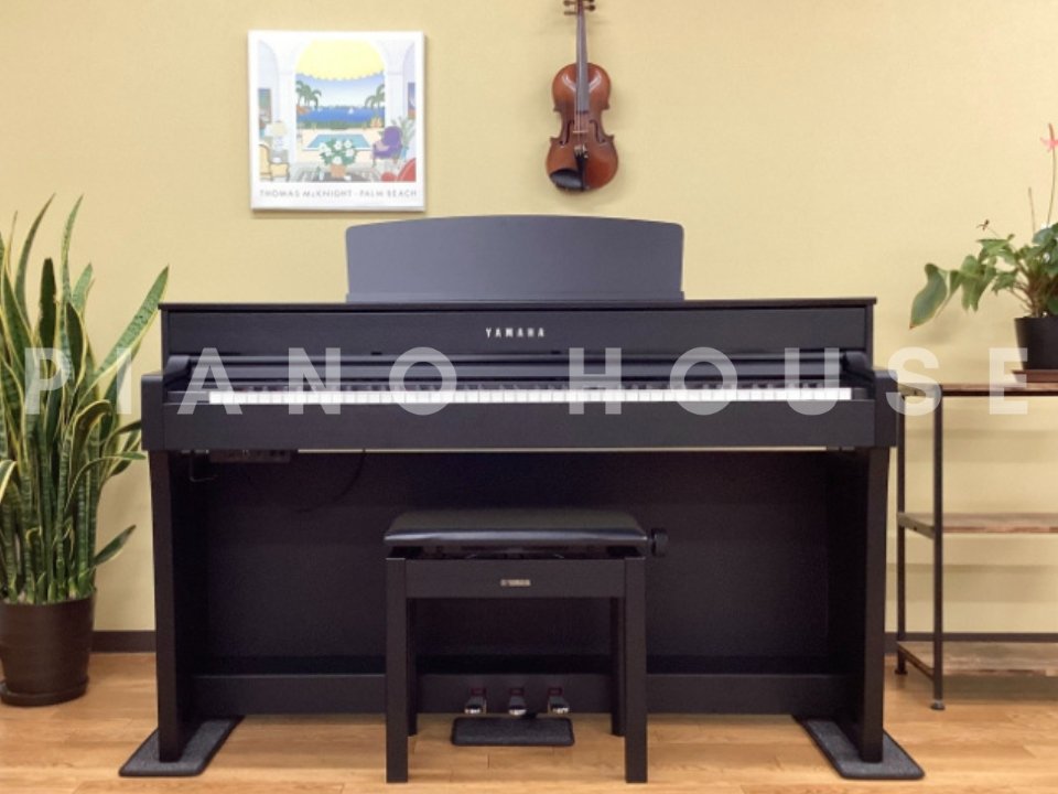 YAMAHA CLP-645 B - Ảnh thực tế 3